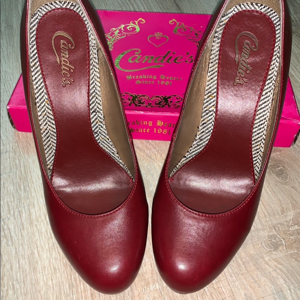 Candies red heels sz 9